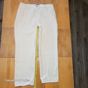 Gloria Vanderbilt White Mid-Rise Pants